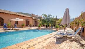 Charming Villa in Padul with Private Pool Open 01/04-01/10